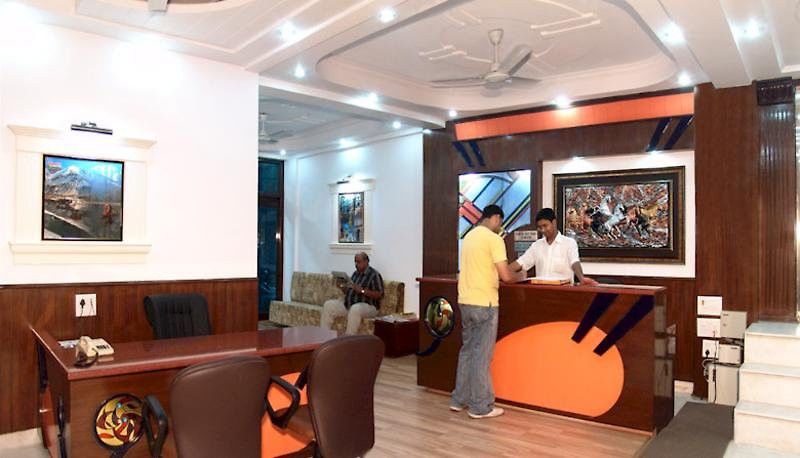 Hotel Grand Park Inn Delhi  Exterior photo